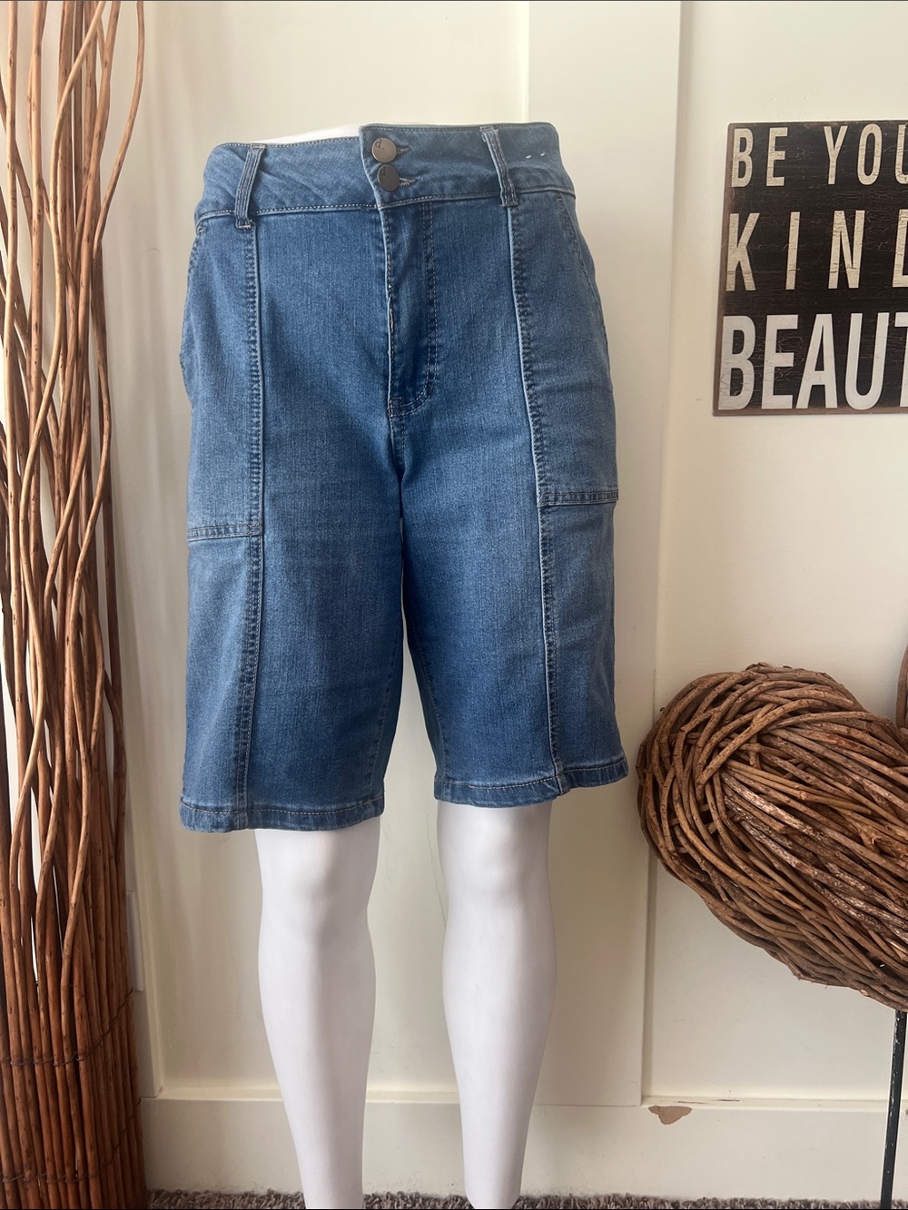 d. jeans High-Waist Denim Bermuda Shorts in Medium Blue